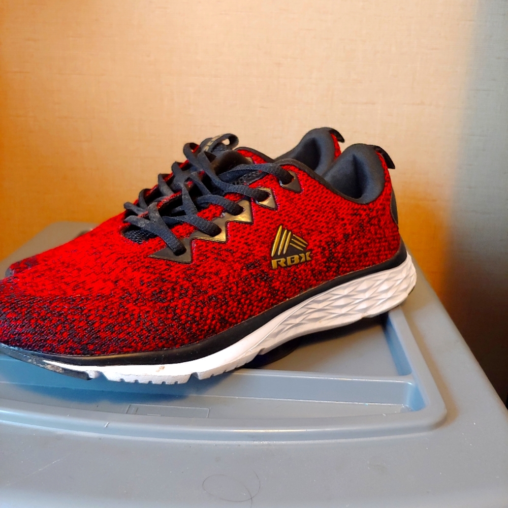 Reeboks - Picture 3 of 3